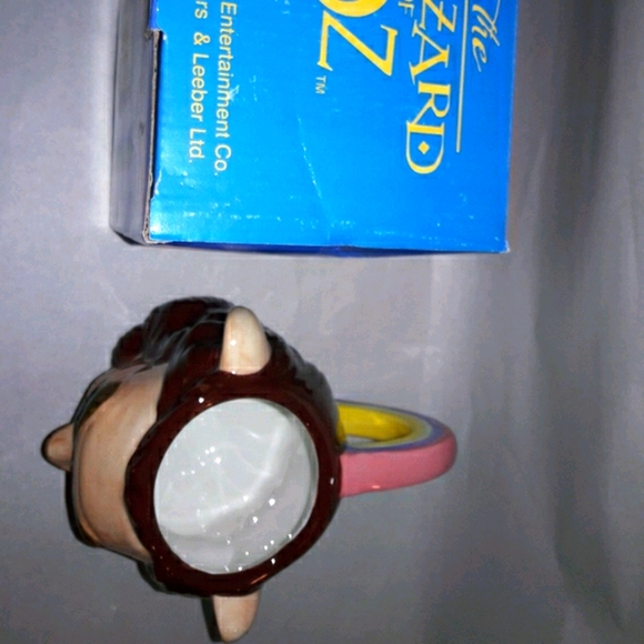 Lion, The Wizard of Oz 1998 Collectable Mug - Picture 3 of 11